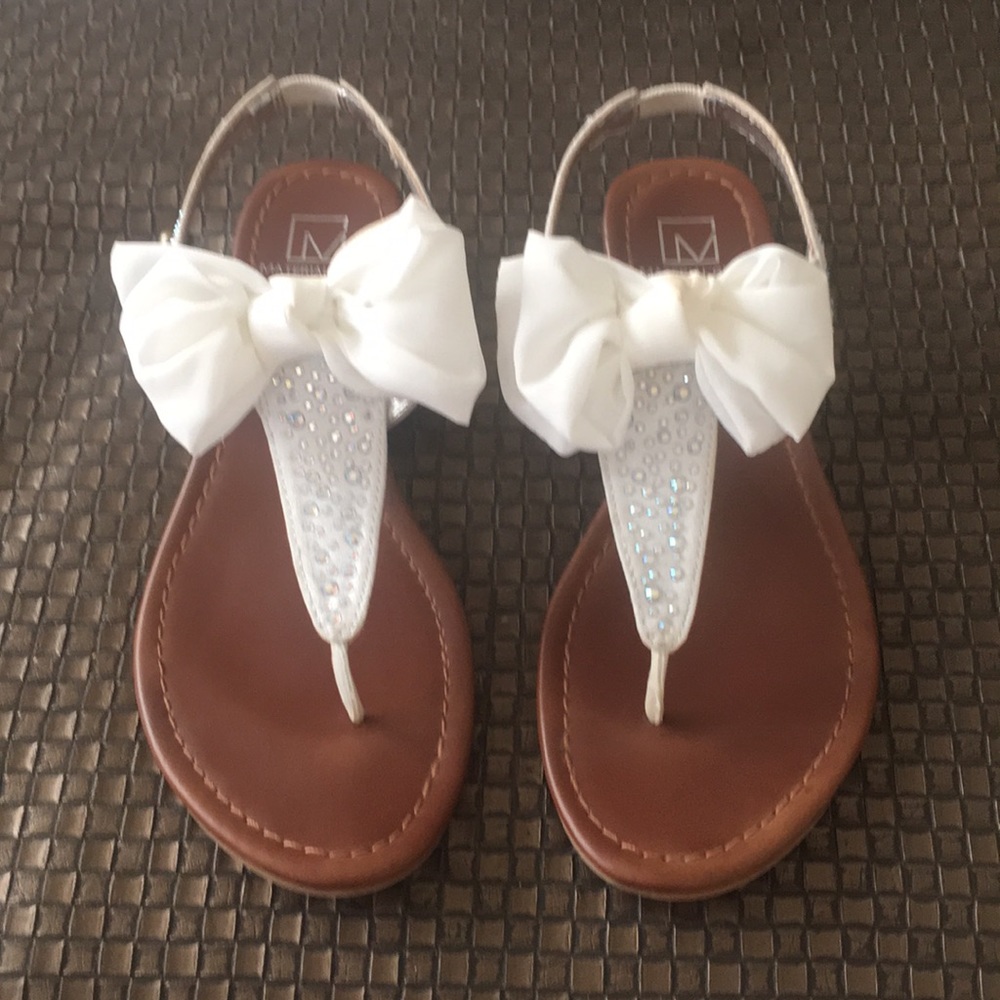 White Sandals size 7.5